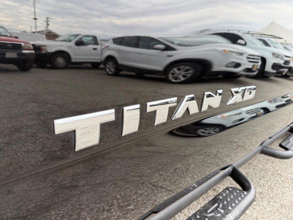 Used 2022 Nissan Titan SV AWD/4WD image 48