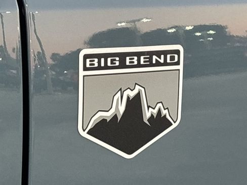 Used 2022 Ford Bronco Big Bend image 9