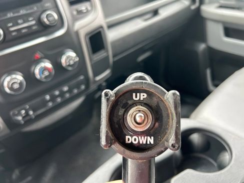 Used 2018 RAM 3500 Tradesman w/ Chrome Appearance Group AWD/4WD image 13