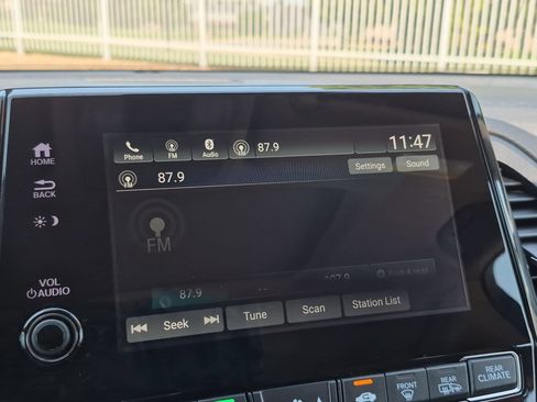 Used 2018 Honda Odyssey EX-L image 19