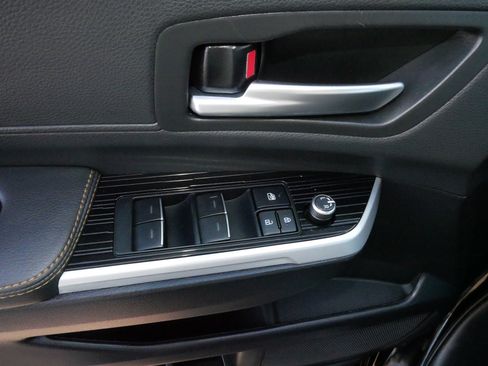 Used 2025 Toyota Sienna XLE Woodland Edition image 19