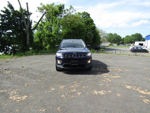 Used 2021 Jeep Compass Latitude AWD/4WD image 9