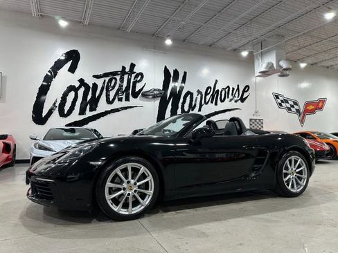 Used 2017 Porsche 718 Boxster image 1