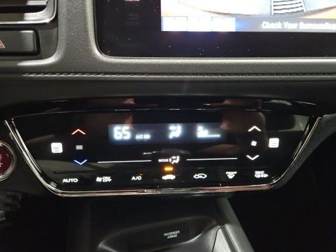 Used 2018 Honda HR-V EX image 21