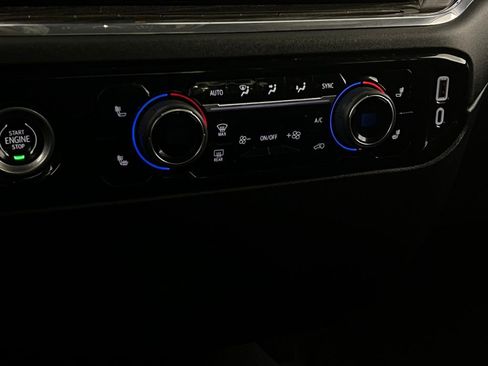 Used 2023 Chevrolet Silverado 1500 LT image 18