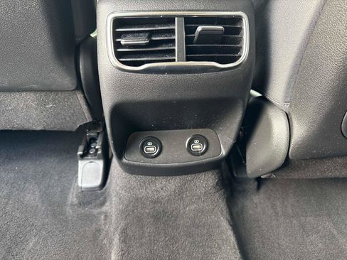 Certified 2023 Hyundai Santa Fe SEL image 16