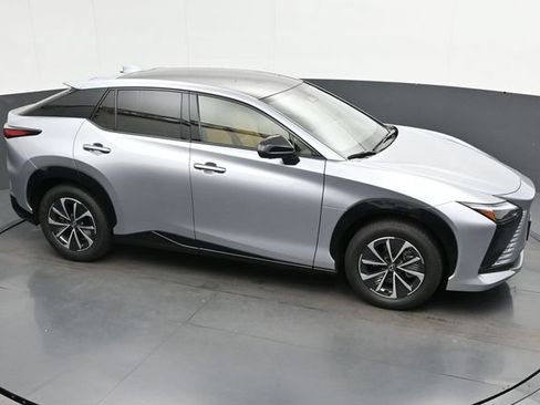 Certified 2024 Lexus RZ 300e Premium w/ Accessory Package (Z1) FWD image 19