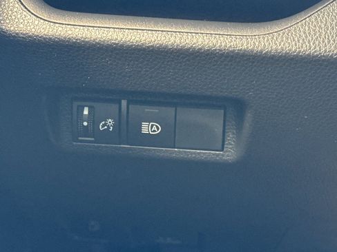 Certified 2024 Toyota RAV4 LE AWD/4WD image 33