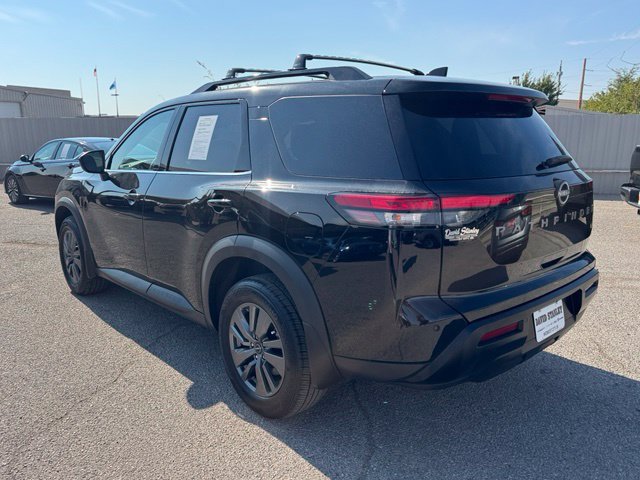 Used 2026 Nissan Pathfinder SV FWD image 4