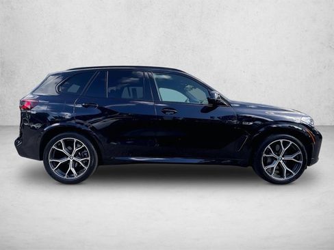 Used 2022 BMW X5 xDrive45e w/ M Sport Package AWD/4WD image 5