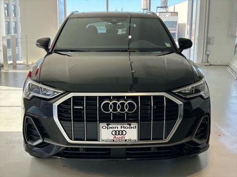 Certified 2025 Audi Q3 2.0T Premium Plus w/ Premium Plus Package image 2