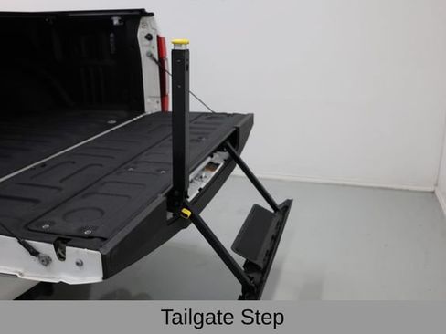 Used 2022 Ford F350 Platinum w/ FX4 Off-Road Package AWD/4WD image 48