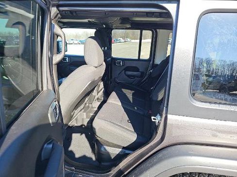 Used 2025 Jeep Wrangler Unlimited Rubicon 4xe w/ Safety Group image 19