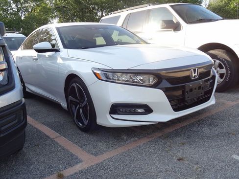Used 2020 Honda Accord Sport image 1