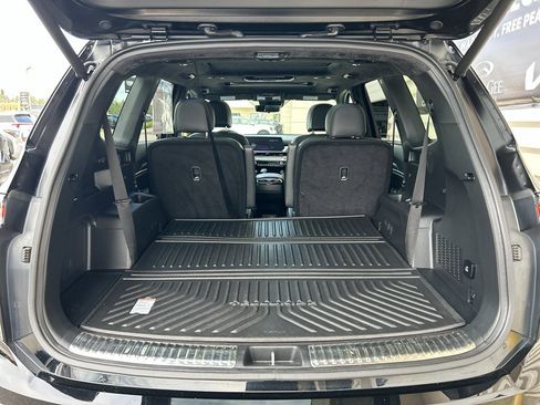 Used 2024 Kia Telluride SX Prestige X-Pro AWD/4WD image 13