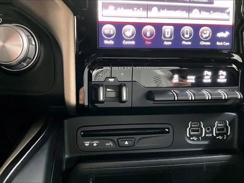 Used 2019 RAM 1500 Laramie image 15