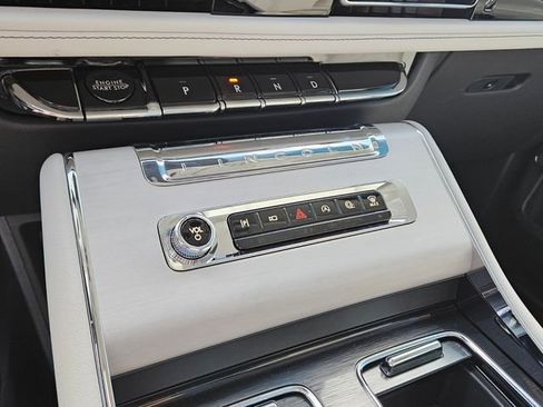 New 2026 Lincoln Aviator Reserve image 23