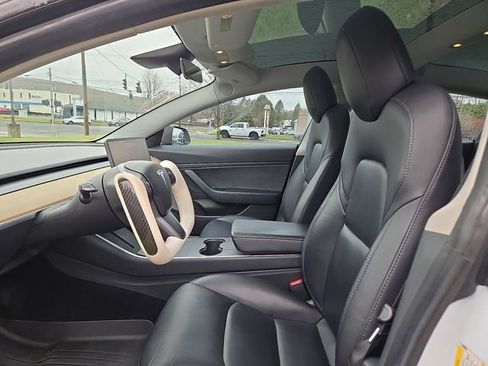 Used 2019 Tesla Model 3 Long Range image 2
