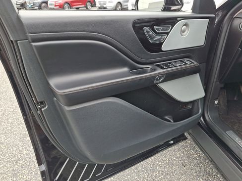 Used 2020 Lincoln Aviator Reserve w/ Equipment Group 202A AWD/4WD image 14
