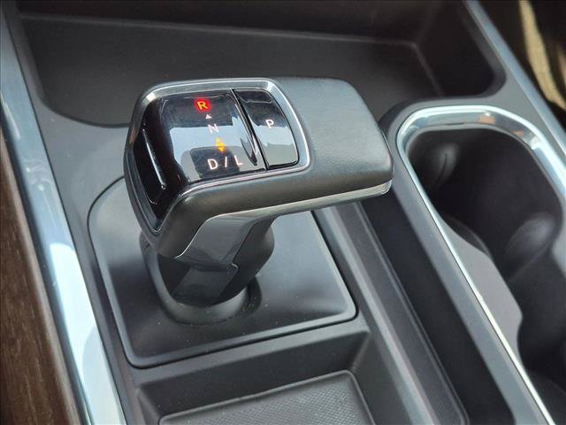 Used 2023 Chevrolet Silverado 1500 High Country w/ Technology Package AWD/4WD image 11
