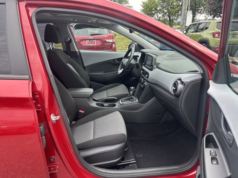Used 2021 Hyundai Kona SEL Plus w/ Cargo Package AWD/4WD image 22