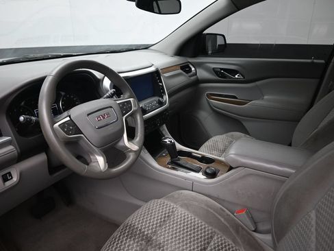 Used 2017 GMC Acadia SLE FWD image 19