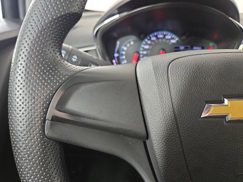 Used 2020 Chevrolet Trax LS image 15