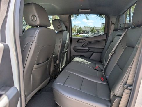 New 2026 Chevrolet Colorado LT w/ LT Convenience Package RWD image 17