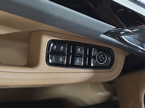 Used 2024 Porsche Macan image 21