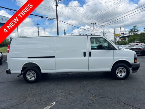 Used 2025 Chevrolet Express 2500 Extended w/ Driver Convenience Package RWD image 4