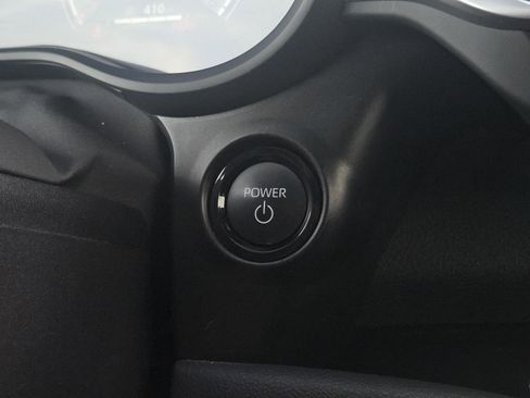 Used 2025 Toyota Sienna Limited image 23