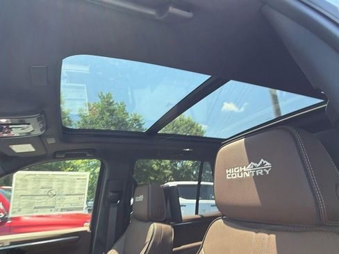 New 2026 Chevrolet Tahoe High Country AWD/4WD image 11