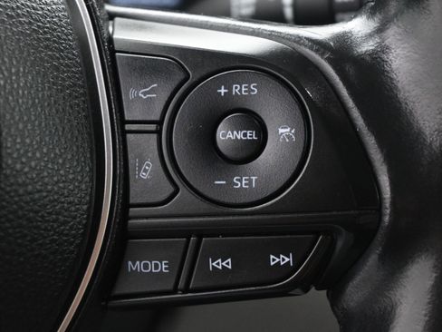 Used 2022 Toyota Corolla Cross LE FWD image 18