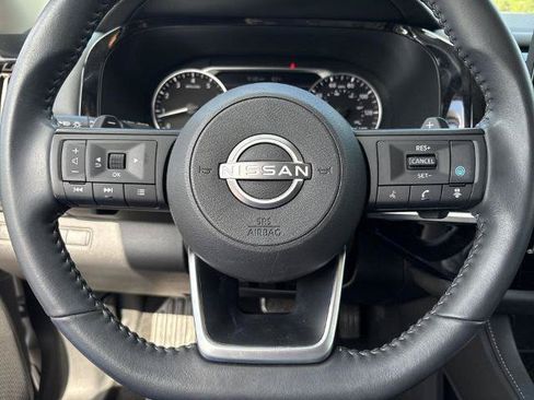 Certified 2025 Nissan Pathfinder SV w/ SV Premium Package FWD image 13