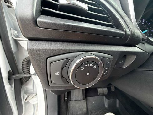Used 2019 Ford Fusion Energi Titanium FWD image 17