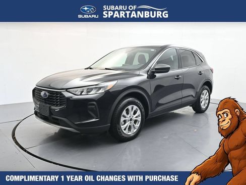 Used 2024 Ford Escape Active AWD/4WD image 3