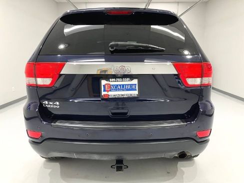 Used 2012 Jeep Grand Cherokee Laredo AWD/4WD image 8