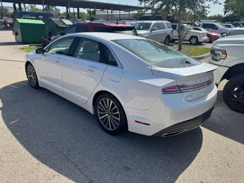 Used 2018 Lincoln MKZ Select w/ Select Plus Package FWD image 4