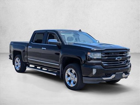 Used 2016 Chevrolet Silverado 1500 LTZ Z71 w/ LTZ Plus Package AWD/4WD image 3