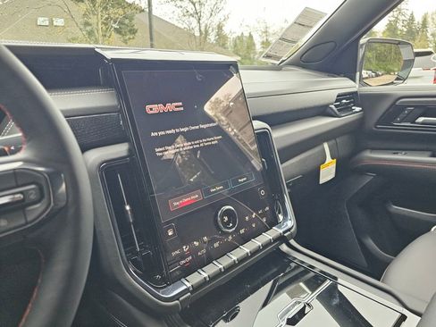 New 2026 GMC Yukon AT4 Ultimate AWD/4WD image 24