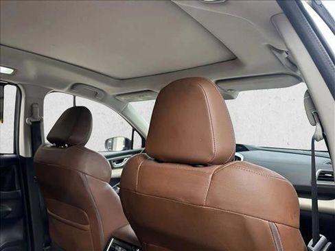 Used 2022 Subaru Ascent Touring image 20