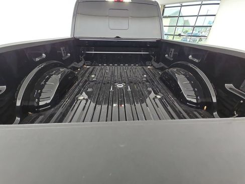 Used 2024 Ford F250 Lariat AWD/4WD image 32