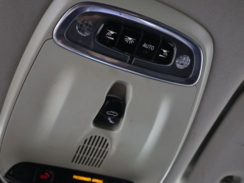 Used 2018 Volvo XC60 T5 Momentum w/ Vision Package image 39