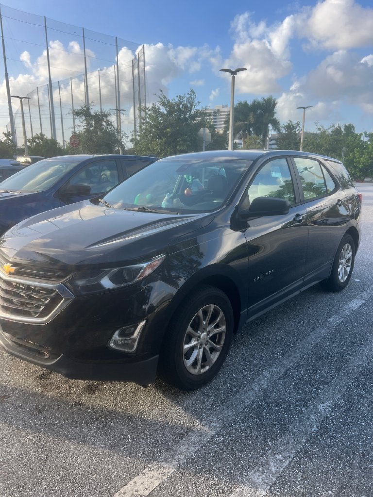 Used 2020 Chevrolet Equinox LS FWD image 1