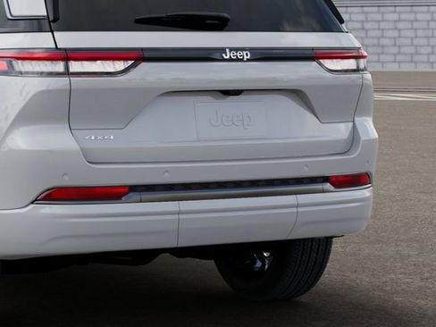 New 2026 Jeep Grand Cherokee Limited image 13