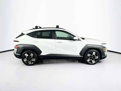 Used 2024 Hyundai Kona SEL FWD image 10