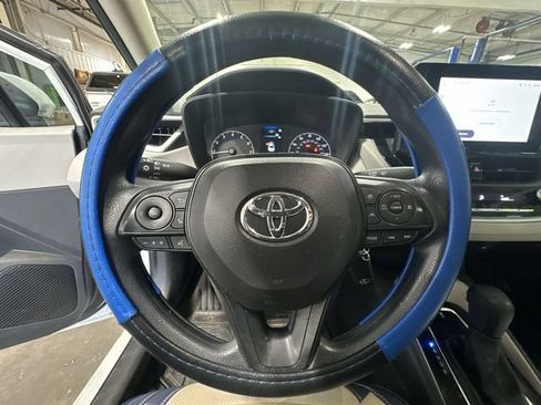 Used 2023 Toyota Corolla LE FWD image 15