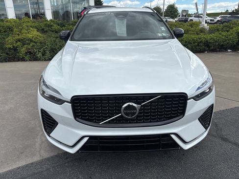 Certified 2024 Volvo XC60 T8 Plus w/ Protection Package Premier AWD/4WD image 4