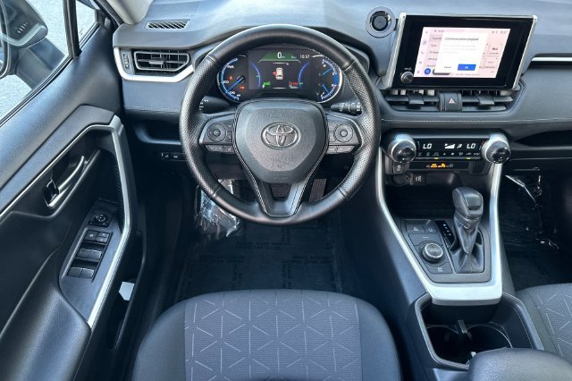 Used 2023 Toyota RAV4 XLE AWD/4WD image 18