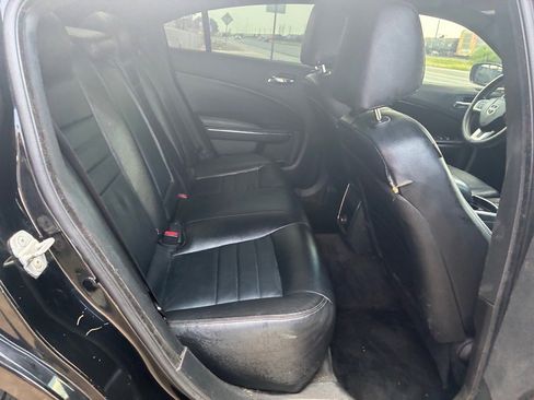 Used 2012 Dodge Charger SE RWD image 38